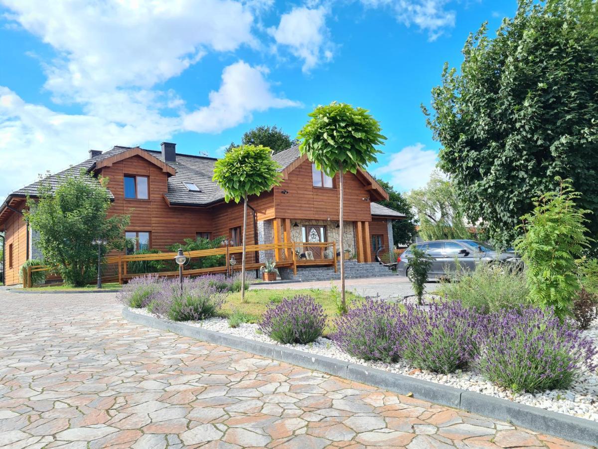 Gosciniec Ilzanka Bed and Breakfast Exteriör bild